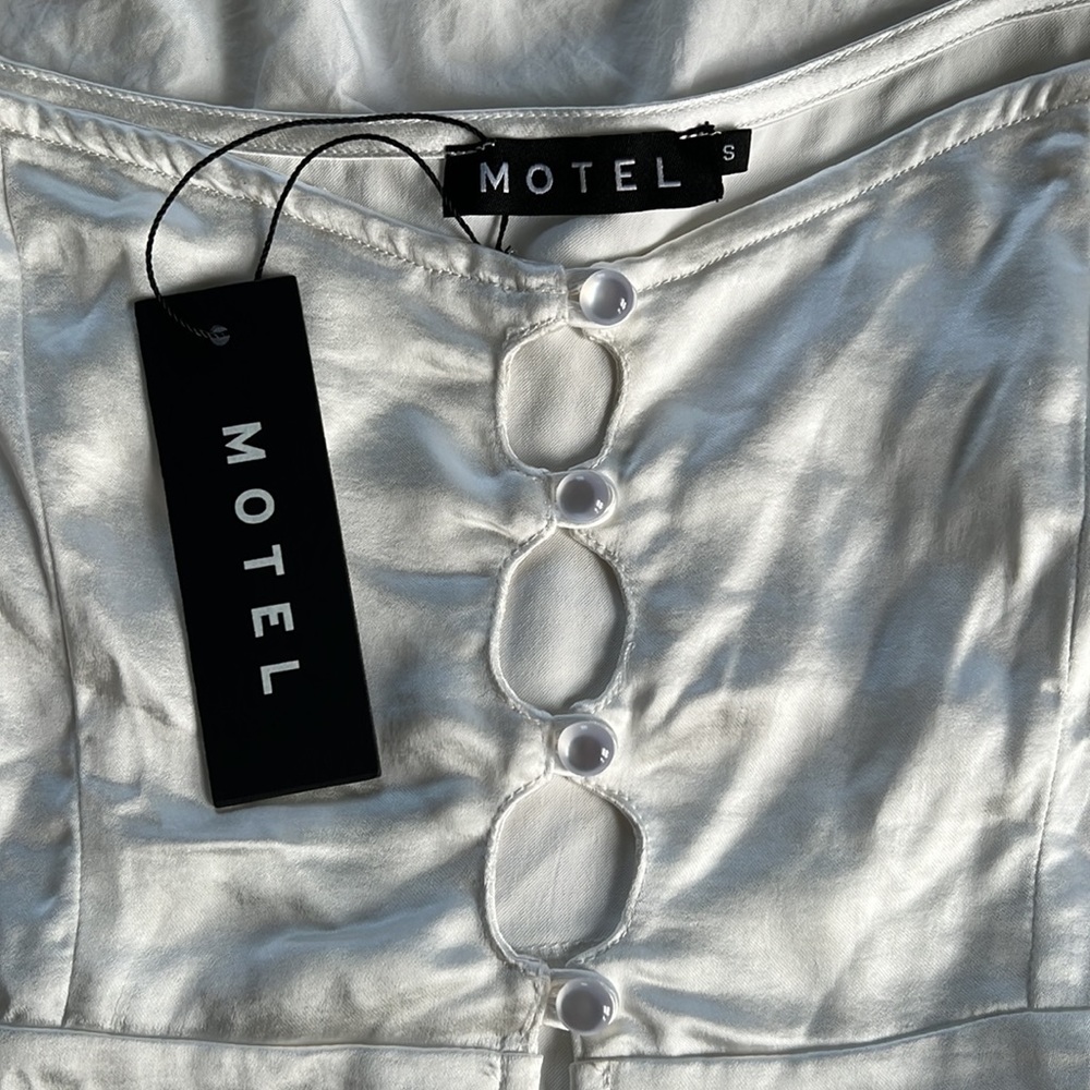 MOTEL Dolls Kill Organza Cream Viquela Top